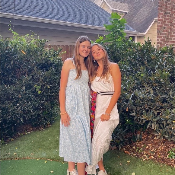 Meet your Posher, Harper - Picture 2 of 5